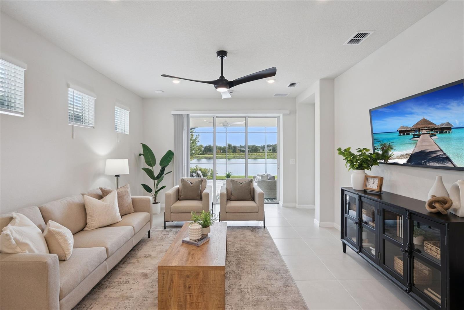 2499 CLIFF WAY