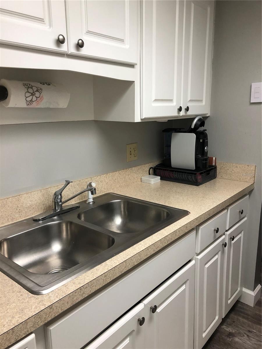 THE VINEYARD A CONDO - Residential Lease