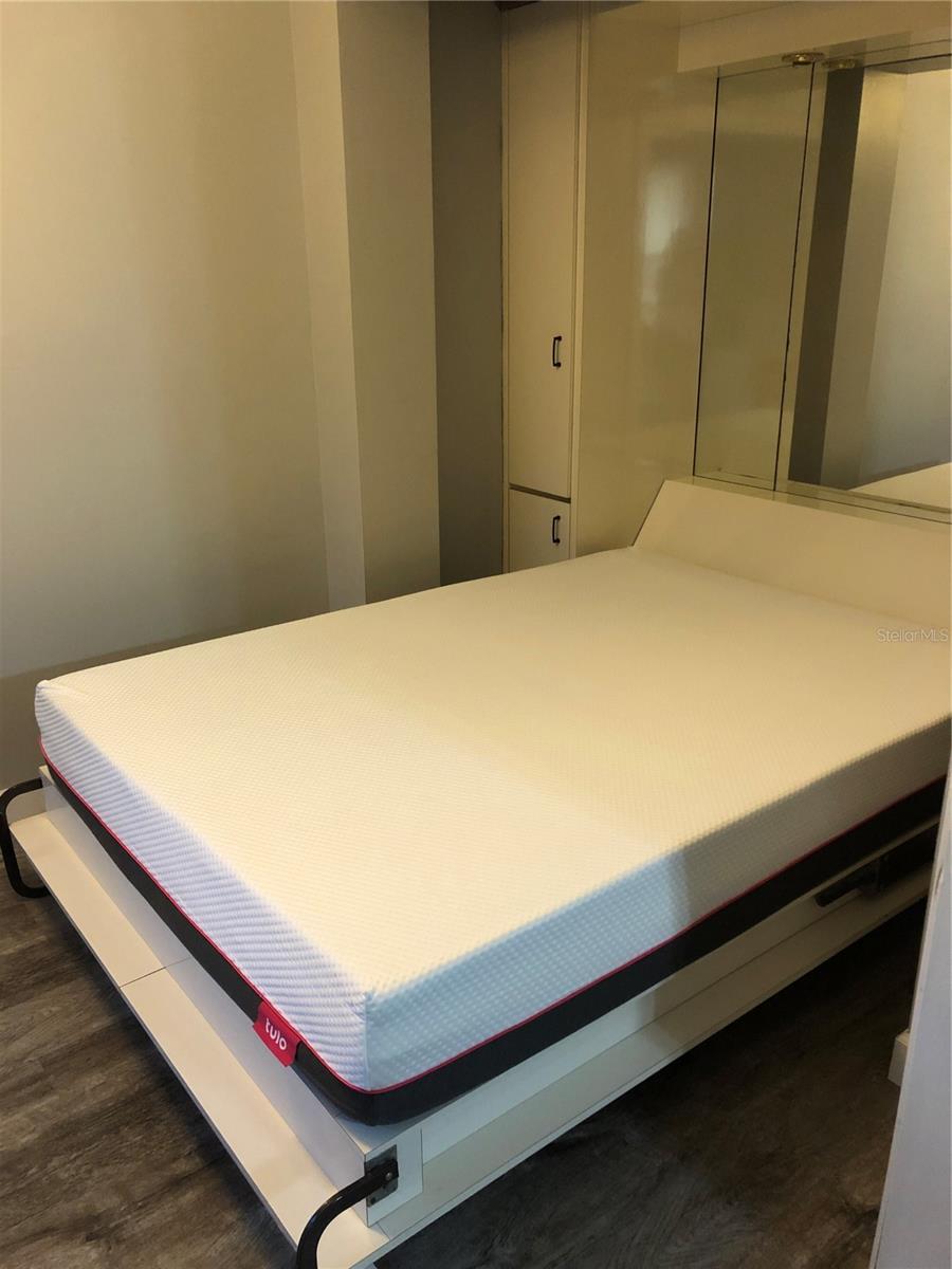 THE VINEYARD A CONDO - Residential Lease