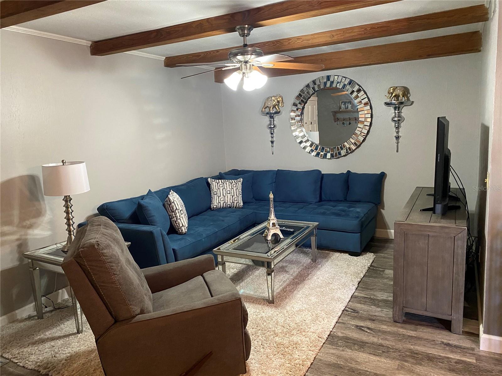 THE VINEYARD A CONDO - Residential Lease