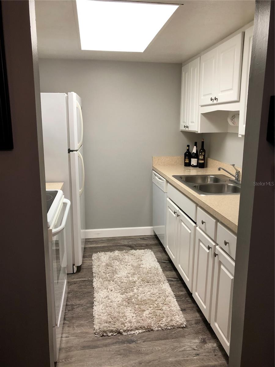 THE VINEYARD A CONDO - Residential Lease