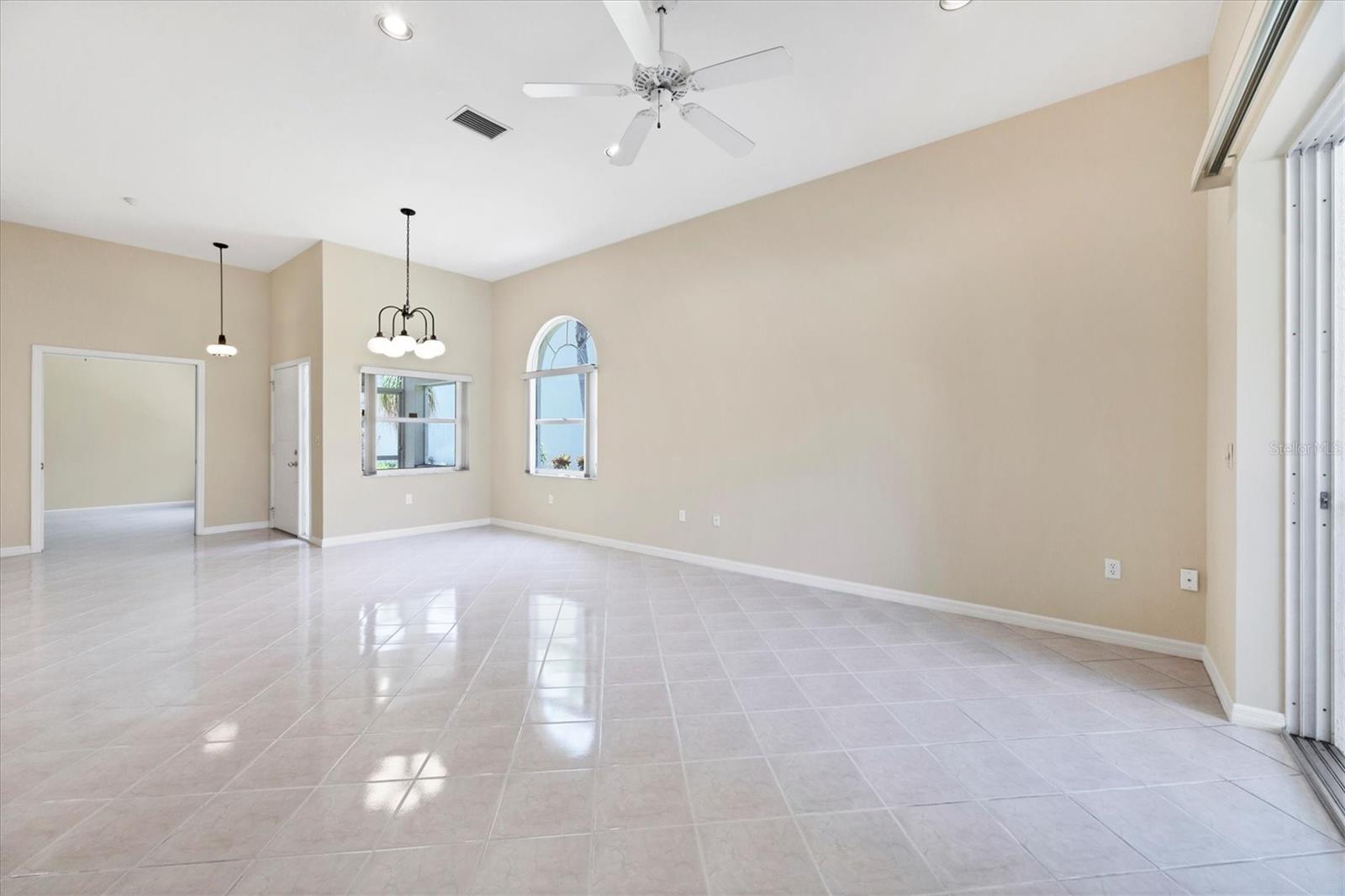 THE VILLAS OF EAGLE CREEK III & IV - Residential