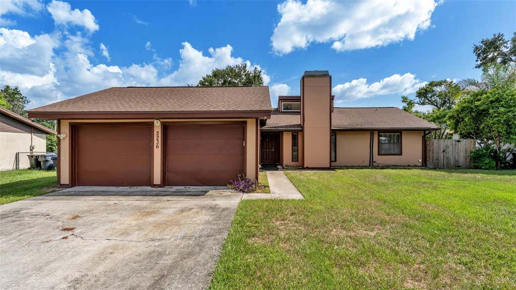 Photo of 2236 Country Loop N, Lakeland, FL 33811 (MLS # L4964636)