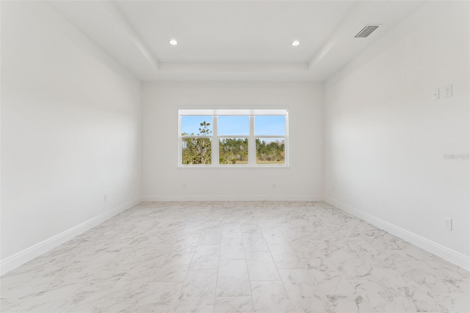 LAUREL POINTE - Residential Lease