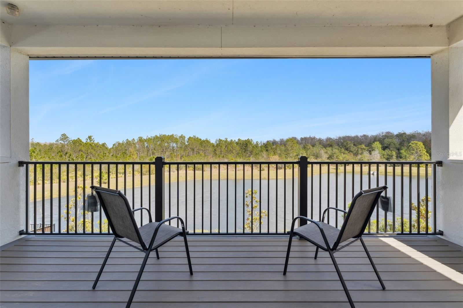 LAUREL POINTE - Residential Lease