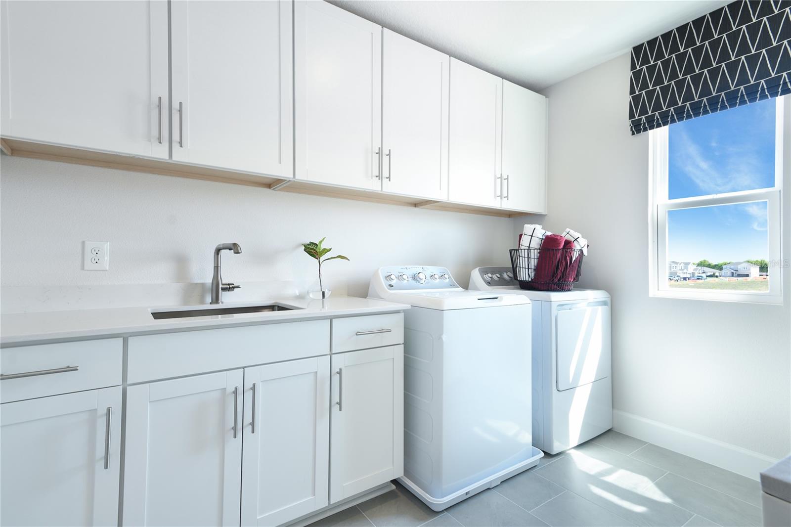 SEAPORT VILLAGE - Residential