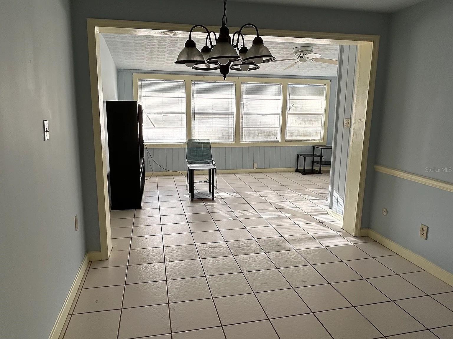 10301 US HIGHWAY 27 28