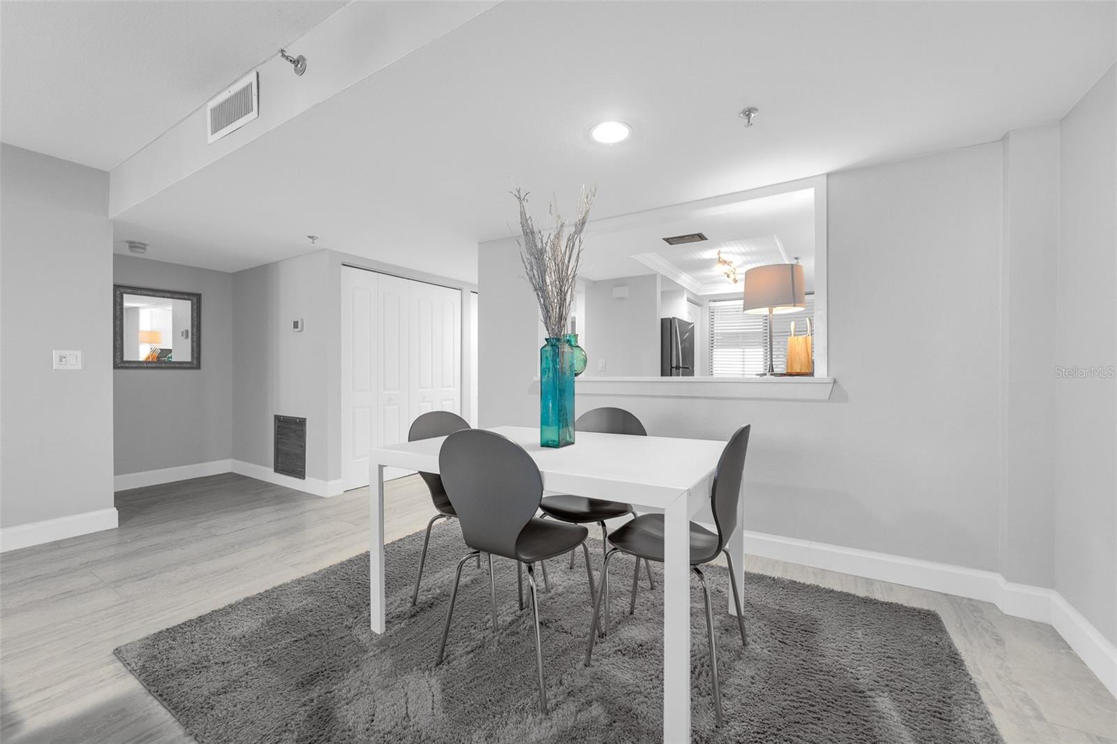 530 EAST CENTRAL - Residential