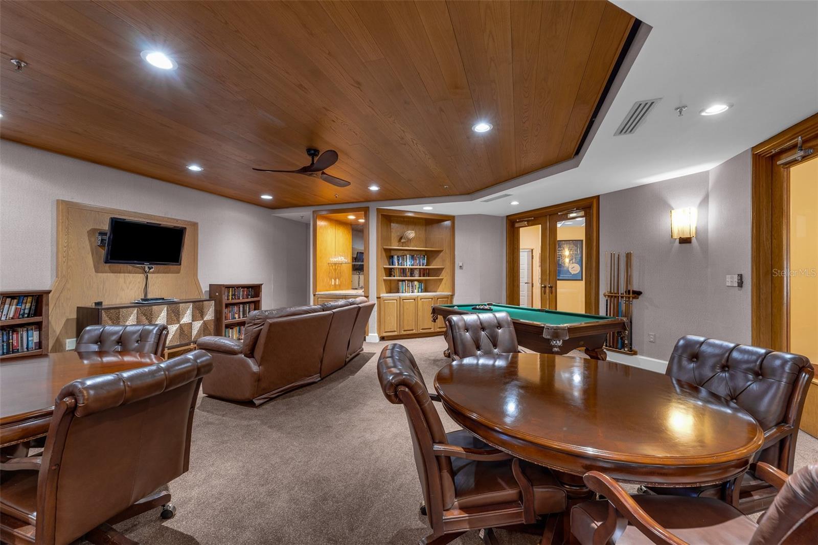 530 EAST CENTRAL - Residential