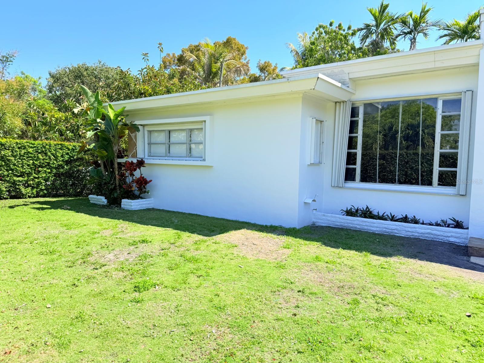 SILVER BLUFF ESTATES SEC B - Residential Lease