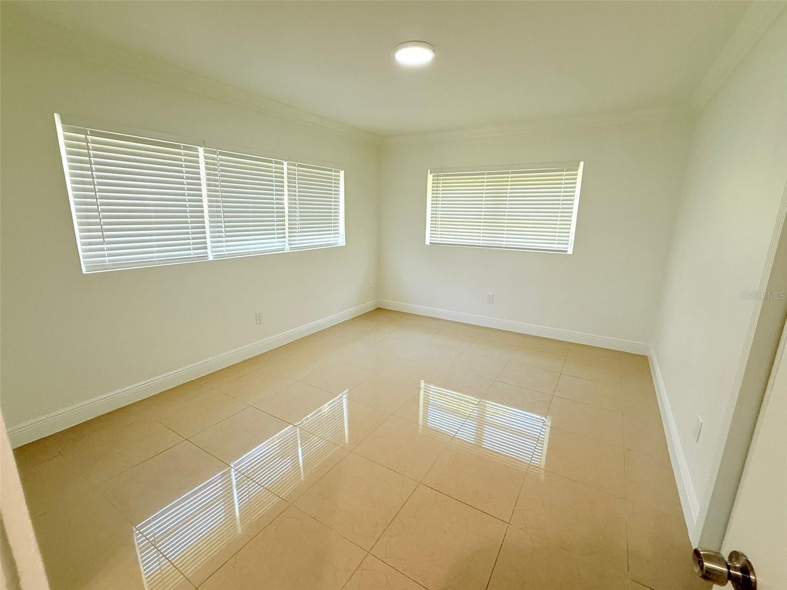SILVER BLUFF ESTATES SEC B - Residential Lease
