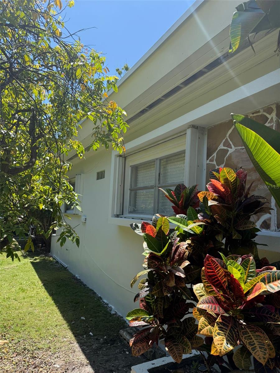SILVER BLUFF ESTATES SEC B - Residential Lease