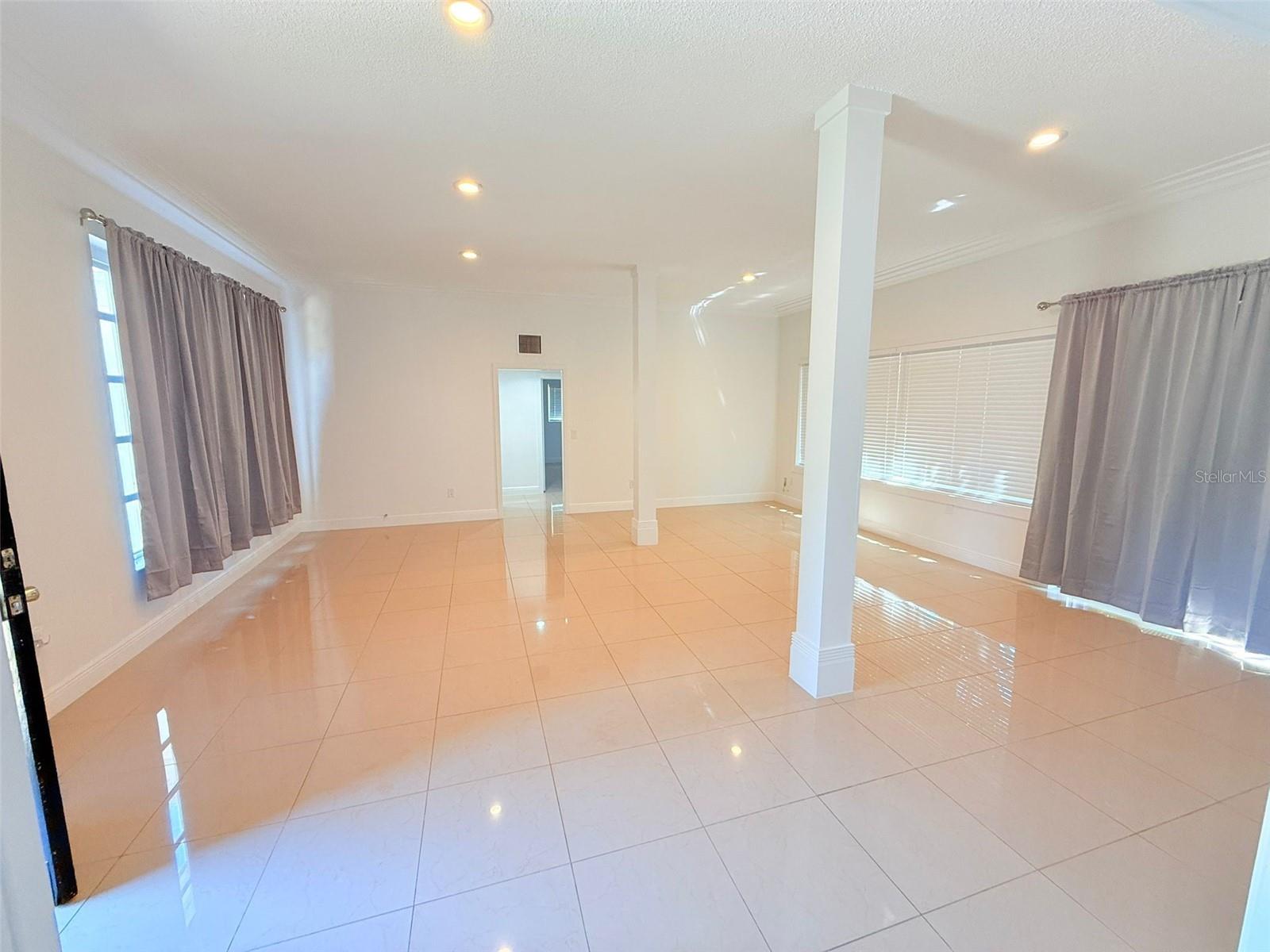 SILVER BLUFF ESTATES SEC B - Residential Lease