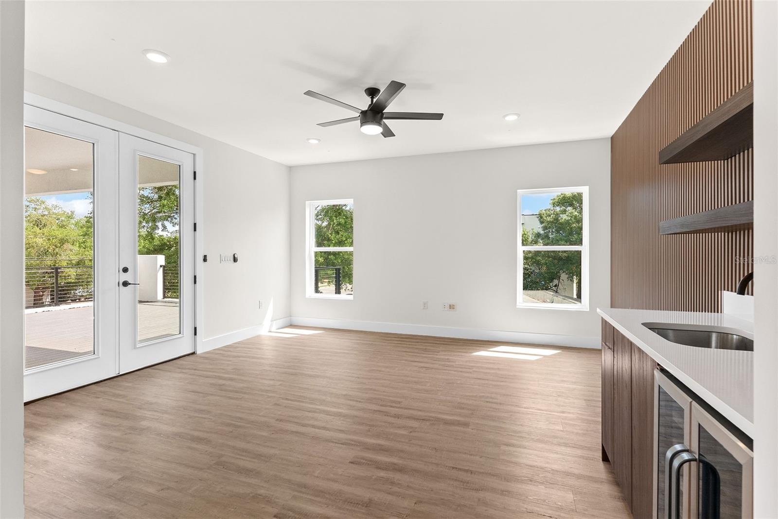 BEL MAR UNIT 3 - Residential