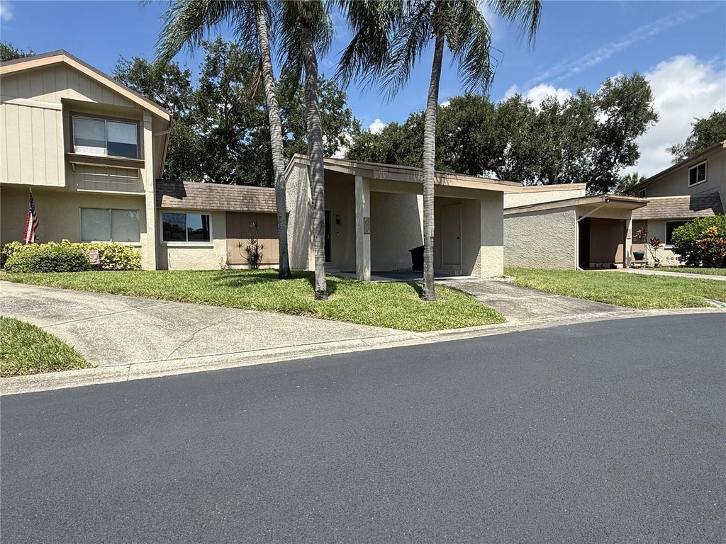 Photo of 2705 Sand Hollow Ct Clearwater, Fl 33761-3732, Clearwater, FL 33761 (MLS # TB8545118)