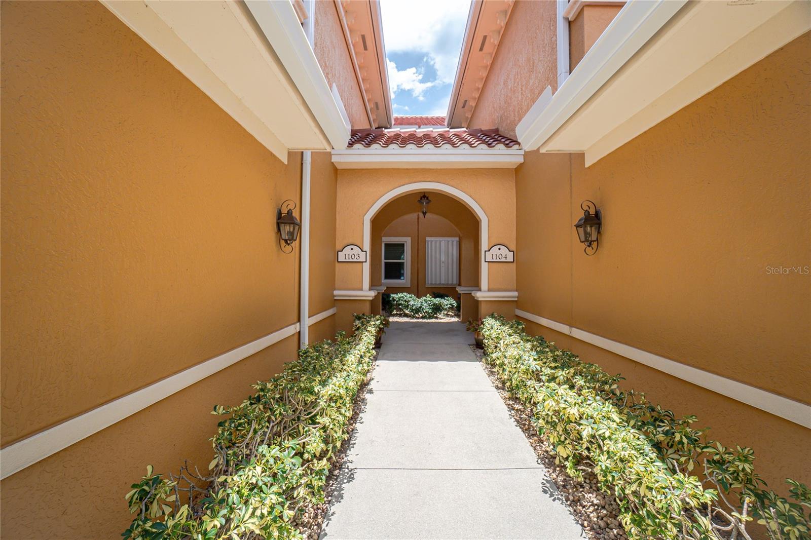 175 SHADROE COVE CIRCLE 1104