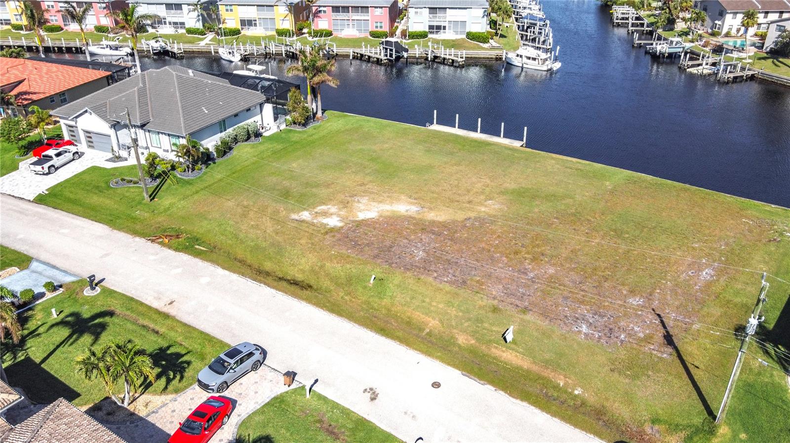 PUNTA GORDA ISLES SEC 14 - Land