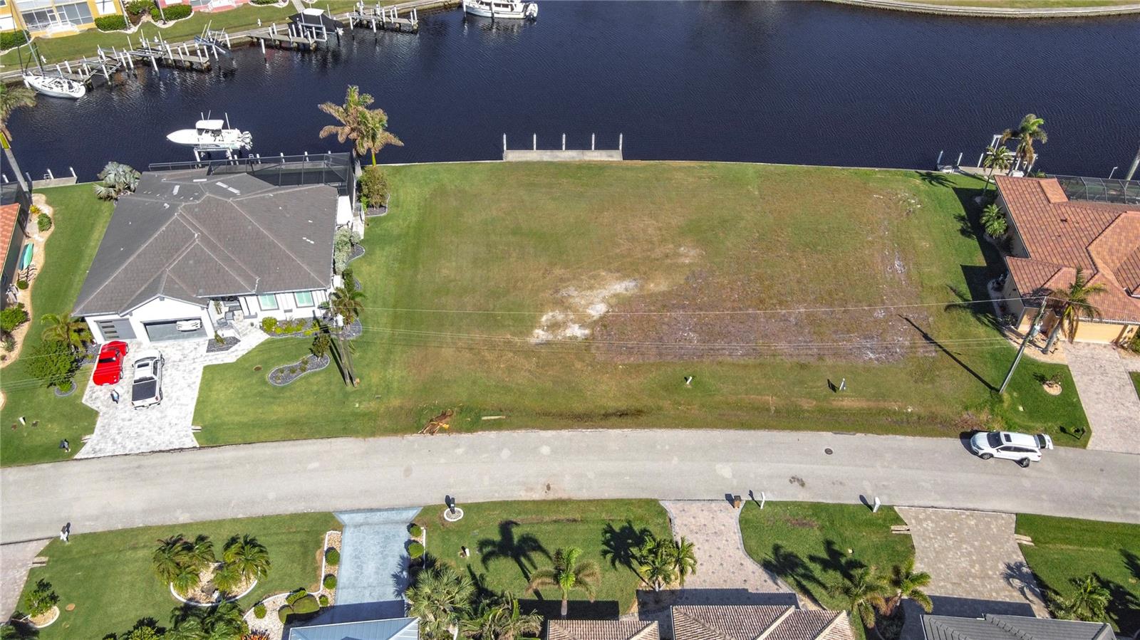 PUNTA GORDA ISLES SEC 14 - Land