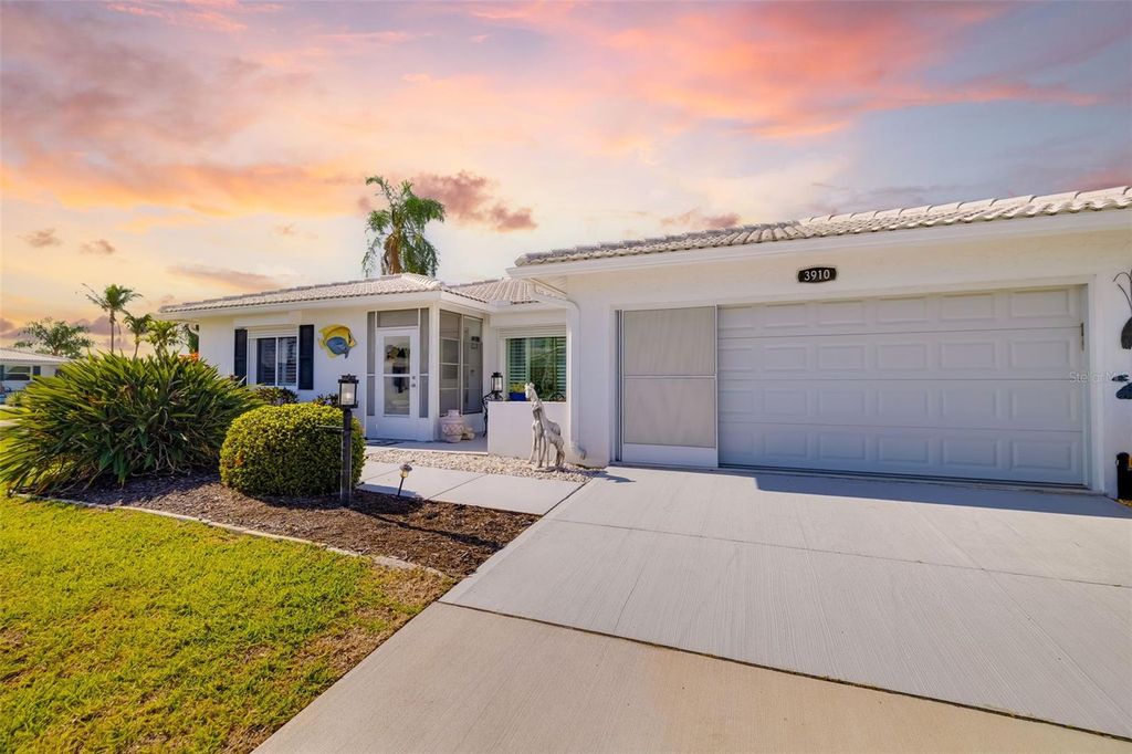 Photo of 3910 Joyce Drive, Bradenton, FL 34208 (MLS # A4690087)