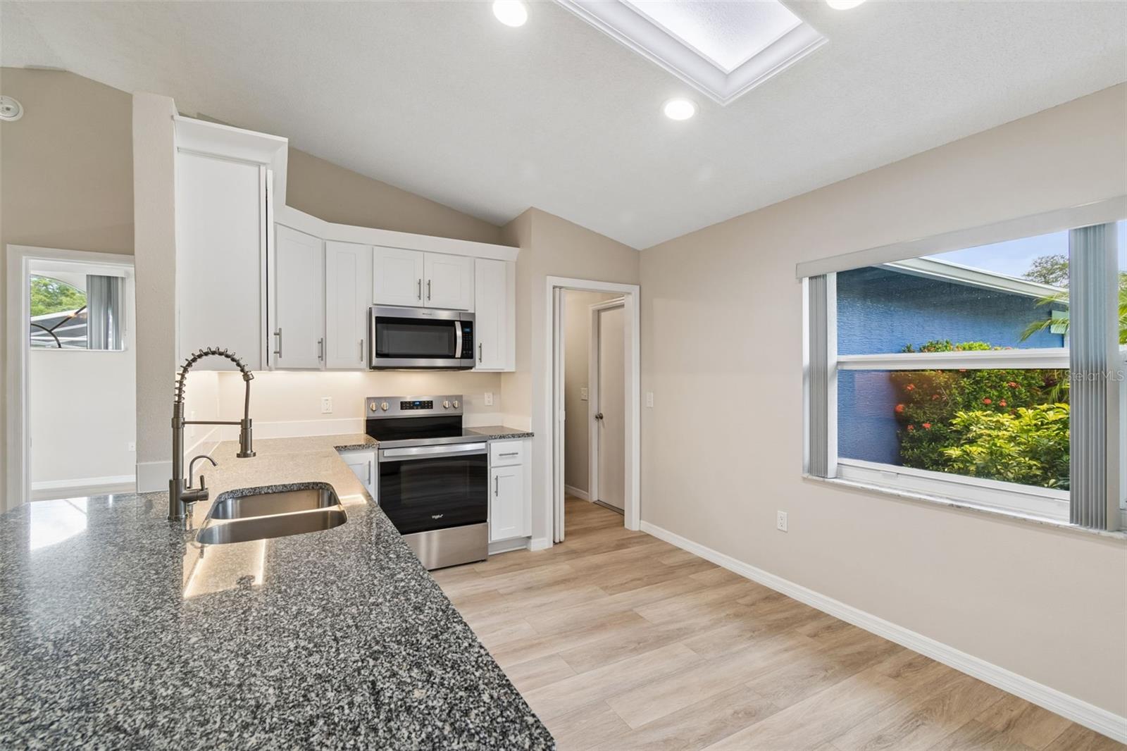 ORCHID LAKE WEST - Residential