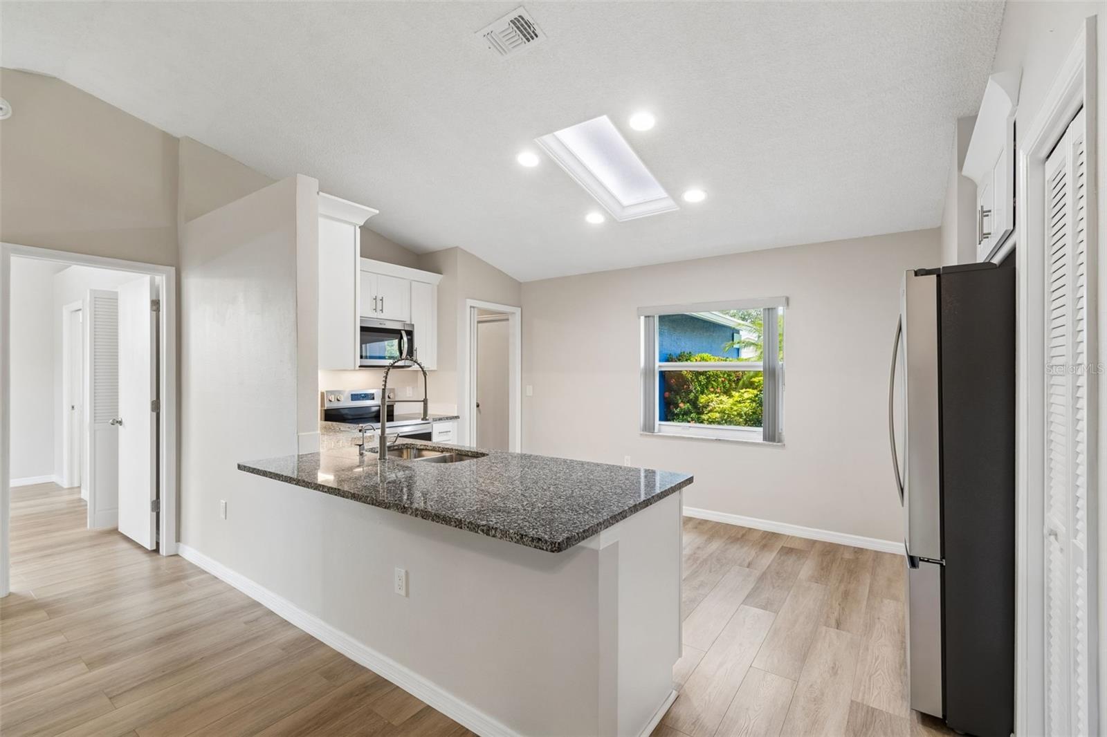 ORCHID LAKE WEST - Residential