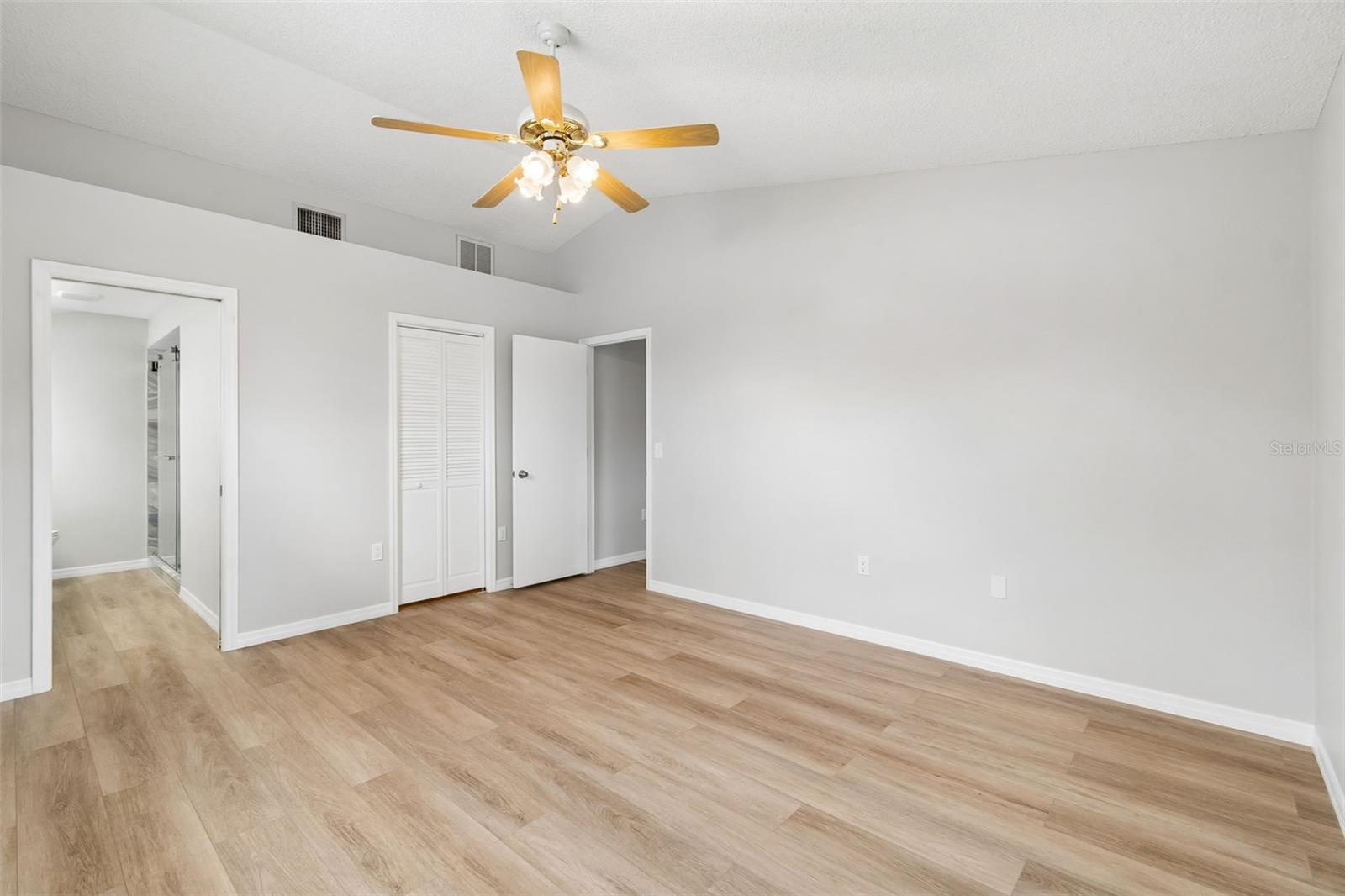 ORCHID LAKE WEST - Residential