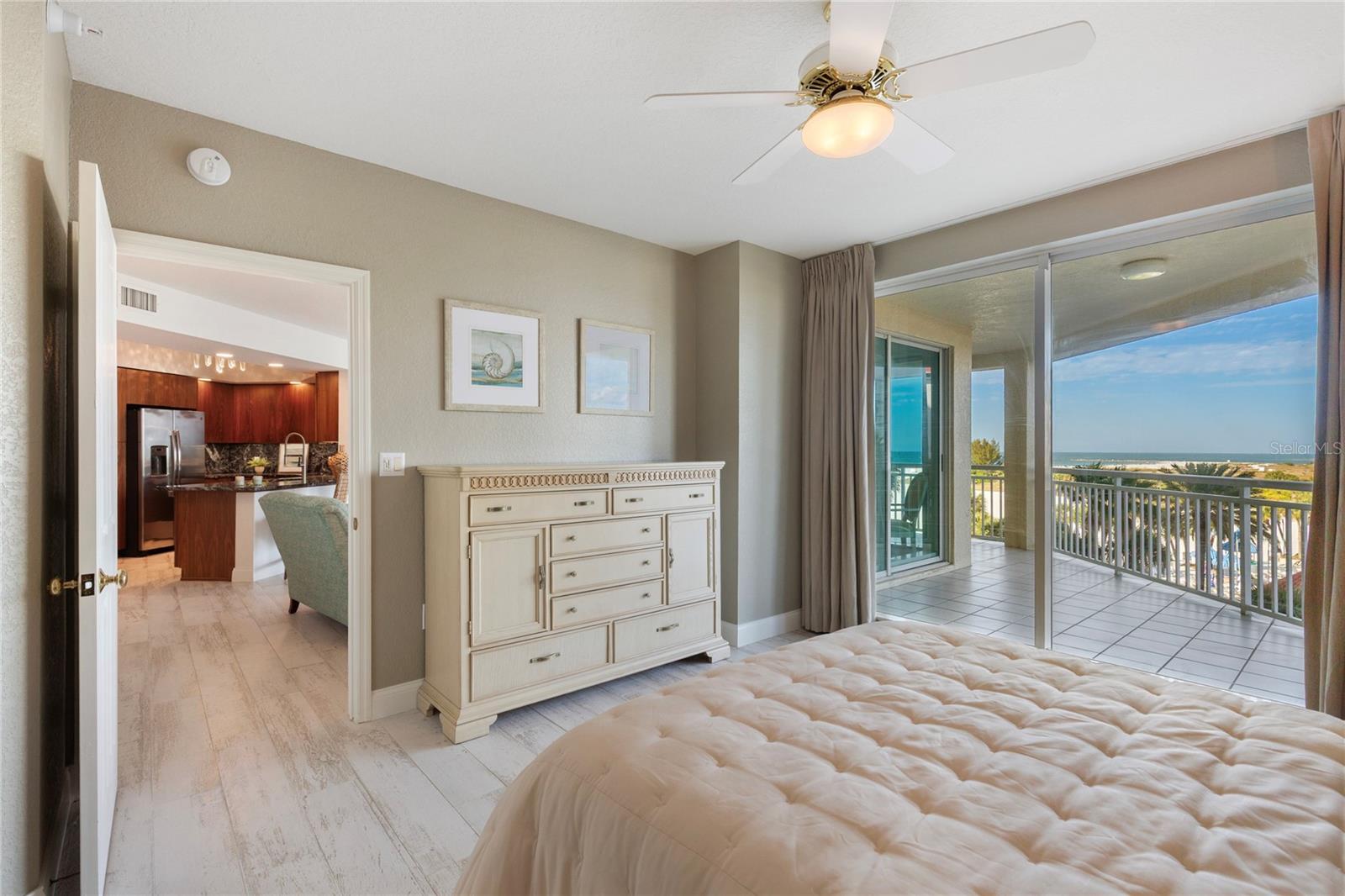 GRANDE ON SAND KEY - Residential