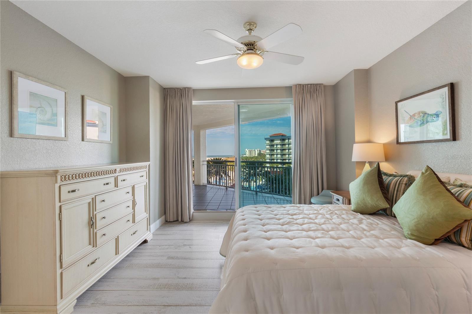 GRANDE ON SAND KEY - Residential