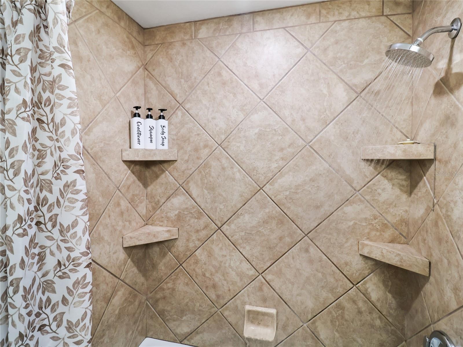 CAPE VISTA FIRST UNIT - Residential