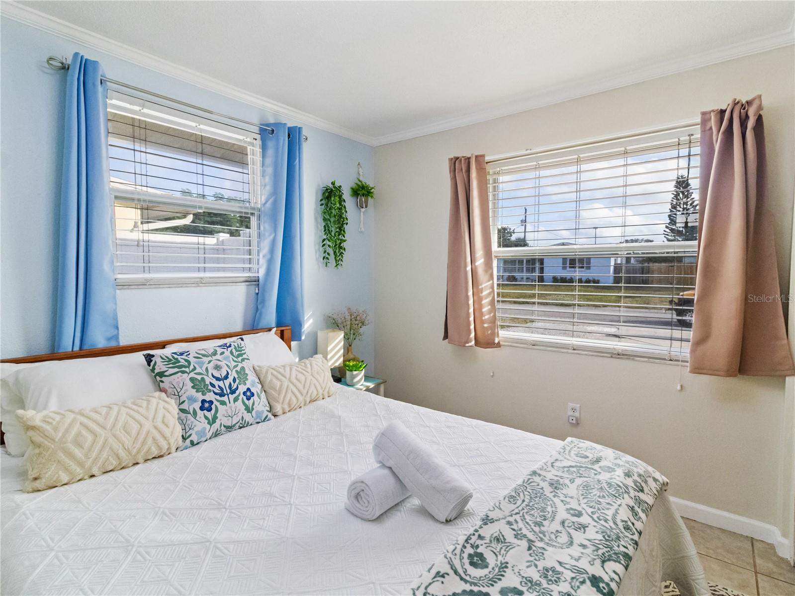 CAPE VISTA FIRST UNIT - Residential