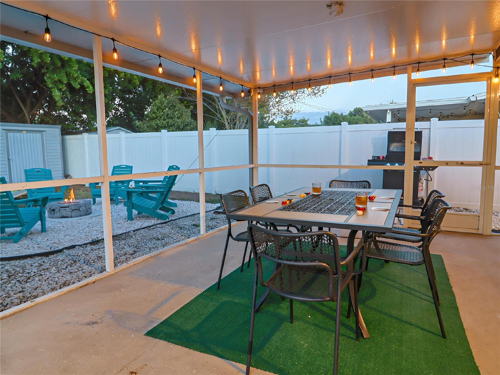 CAPE VISTA FIRST UNIT - Residential