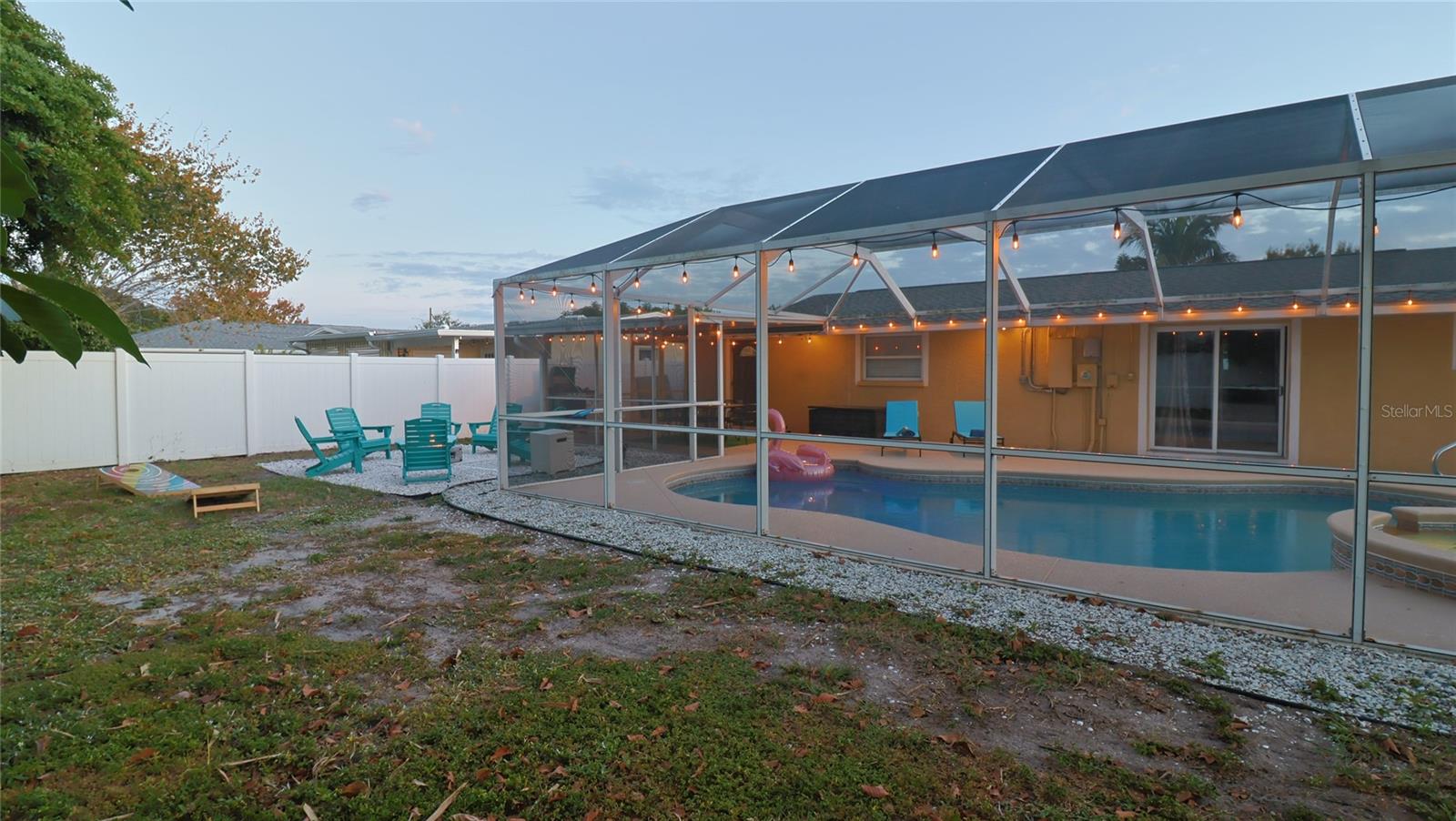 CAPE VISTA FIRST UNIT - Residential