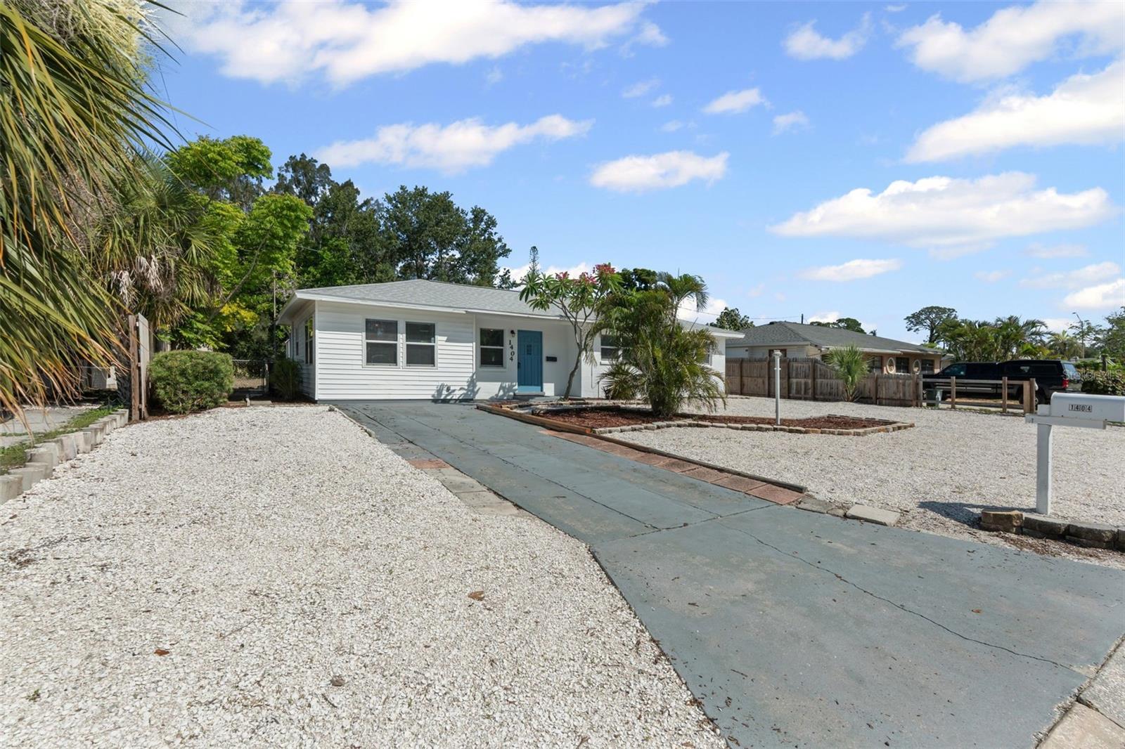 1404 DARTMOUTH DRIVE