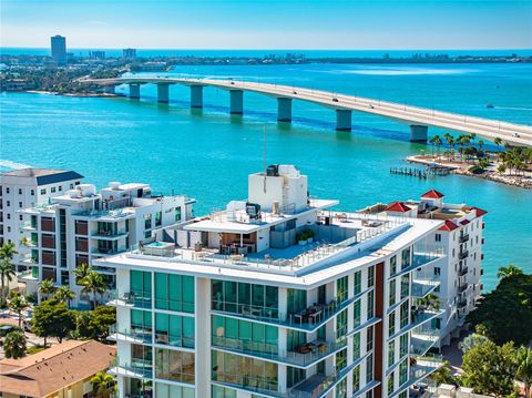 111 GOLDEN GATE POINT 701PH SARASOTA FL 34236