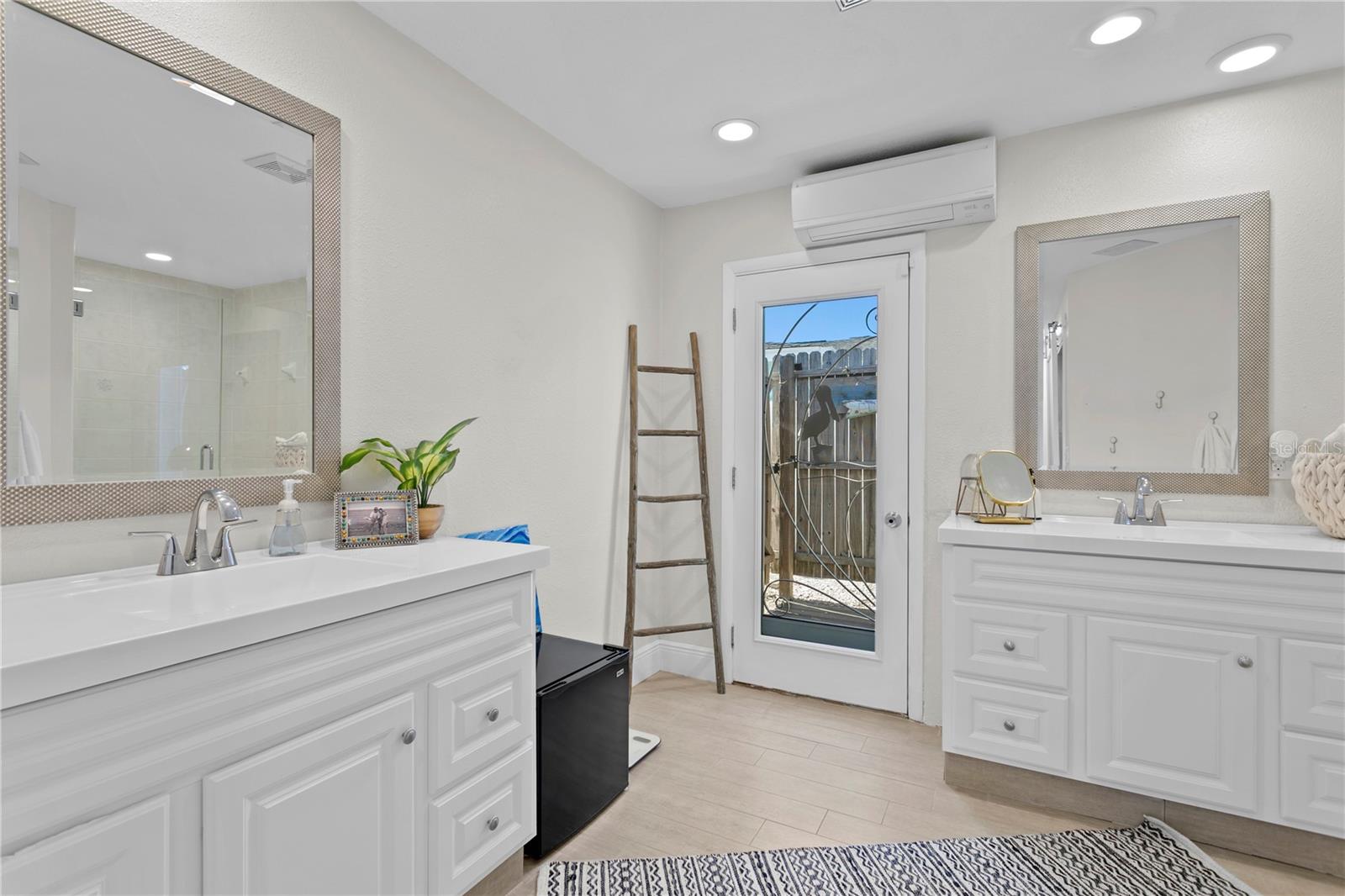 VINA-DEL-MAR SEC 1 - Residential