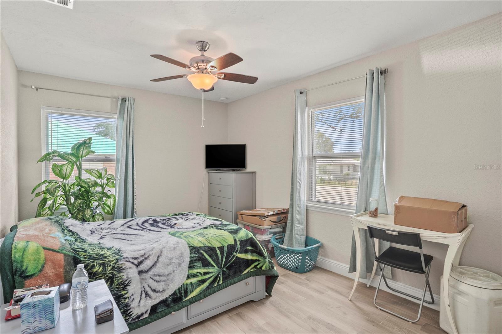 SUNSET HILL REP - Residential