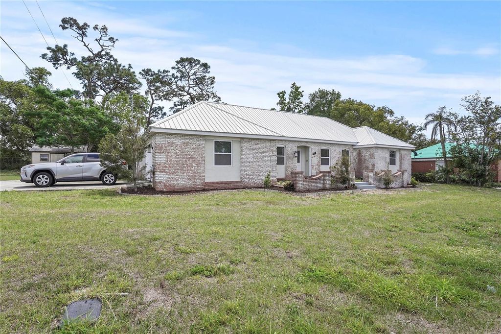 Photo of 1374 Memorial Drive, Avon Park, FL 33825 (MLS # TB8373845)