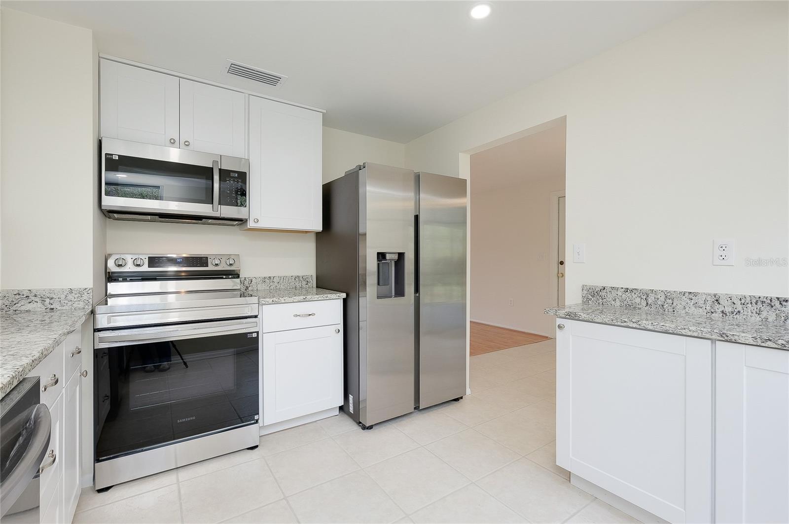 ARTIST ACRES - Residential