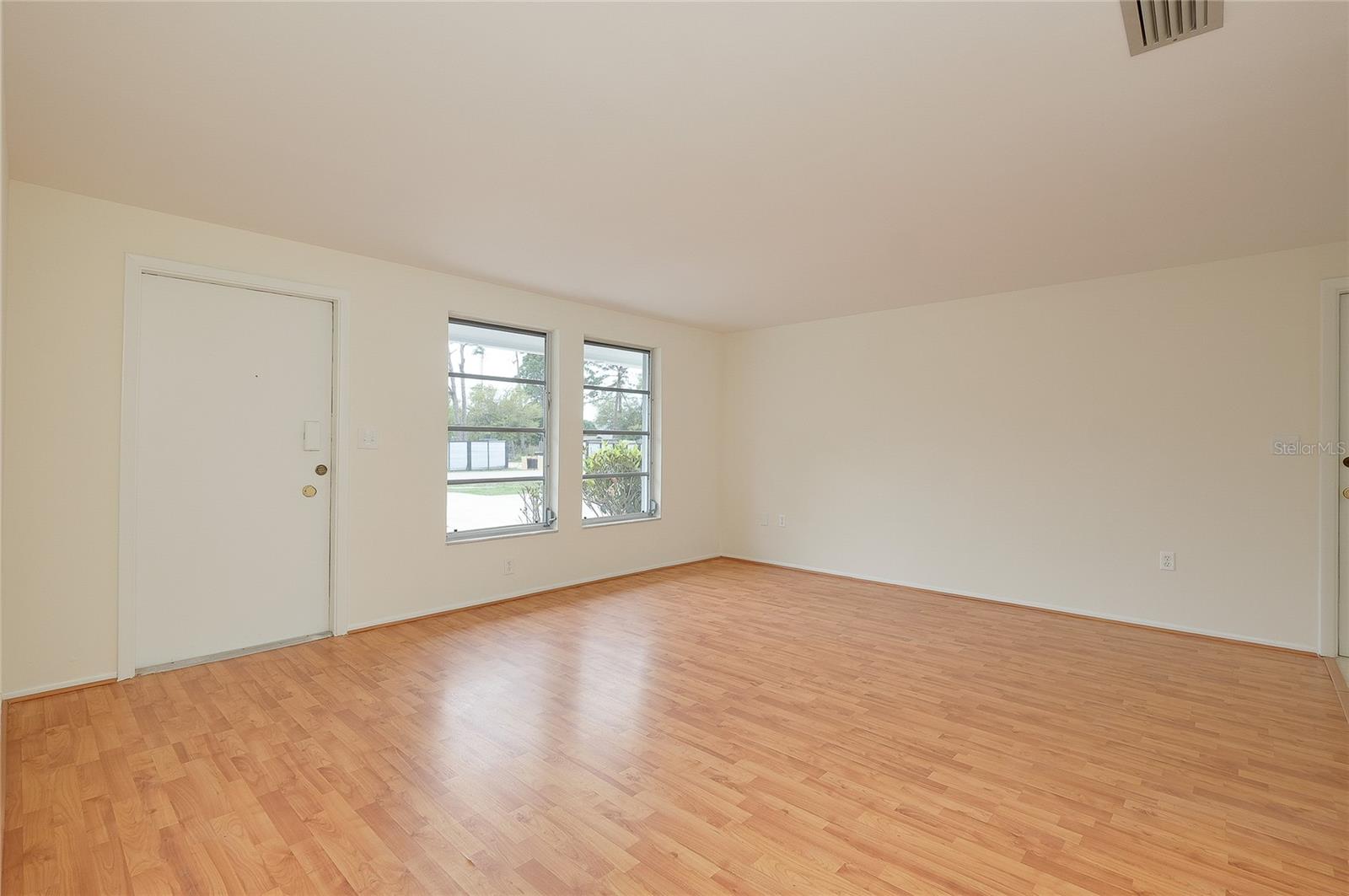 ARTIST ACRES - Residential