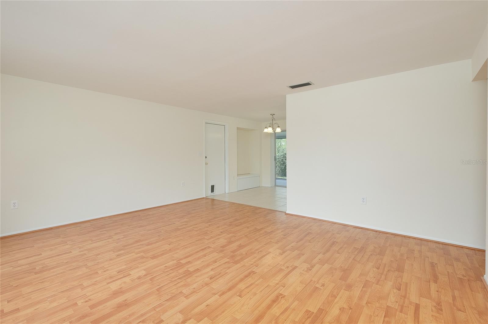 ARTIST ACRES - Residential