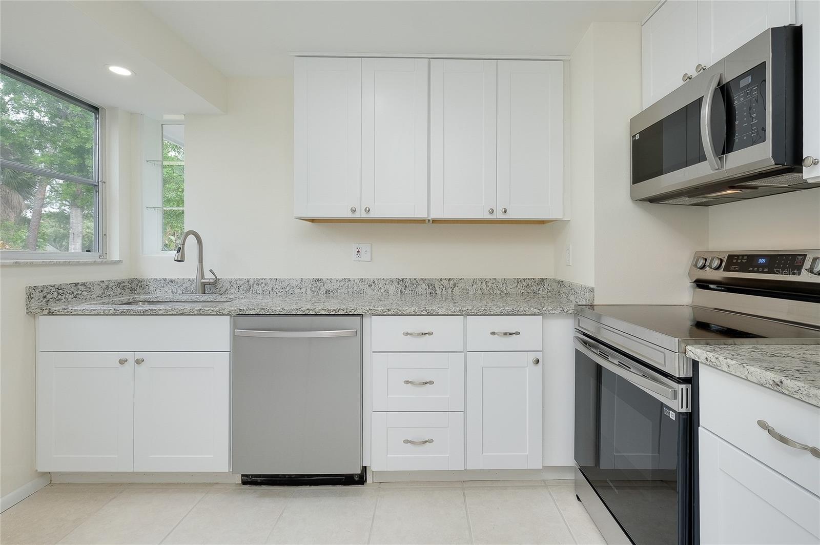 ARTIST ACRES - Residential