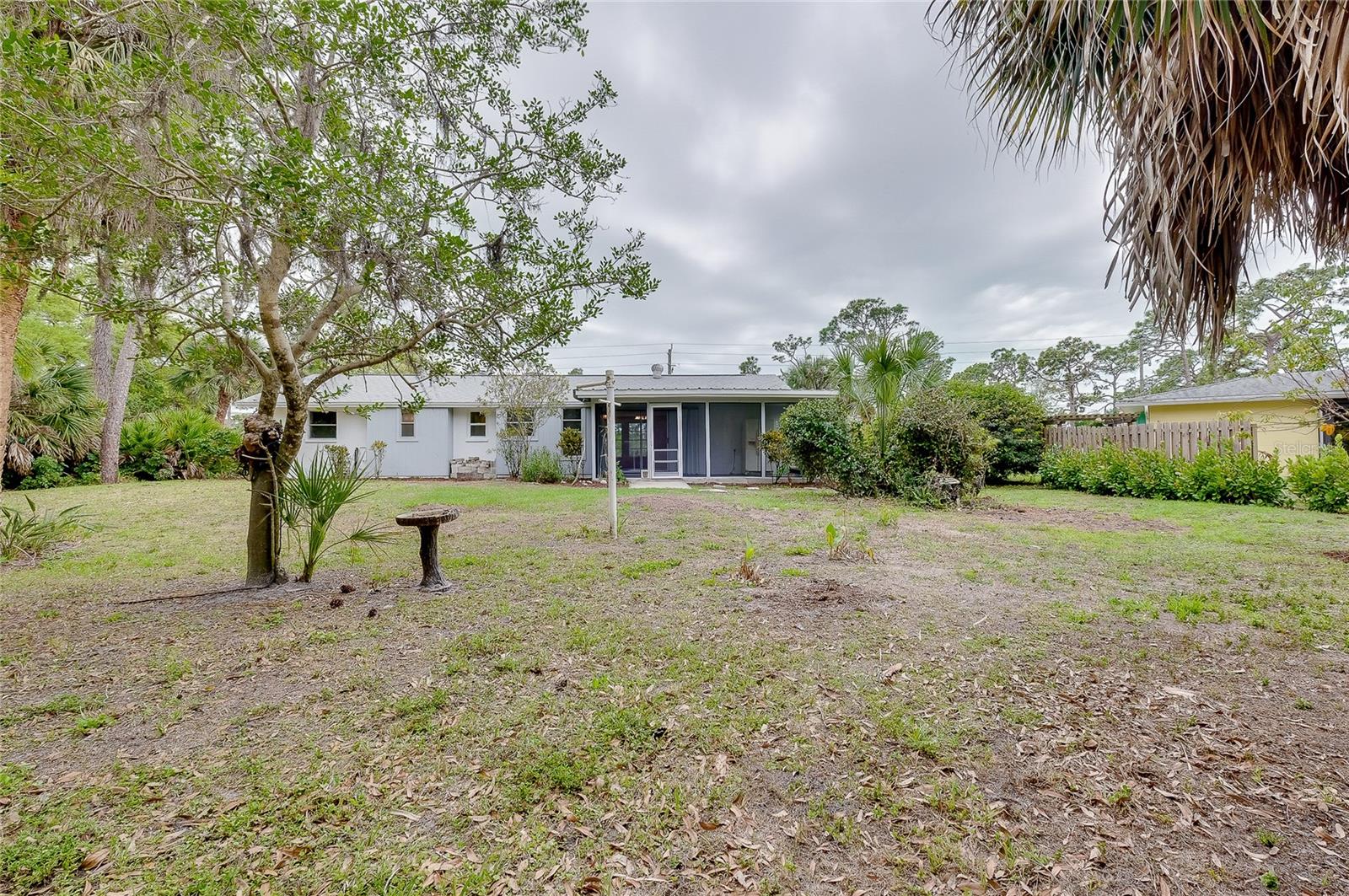 ARTIST ACRES - Residential