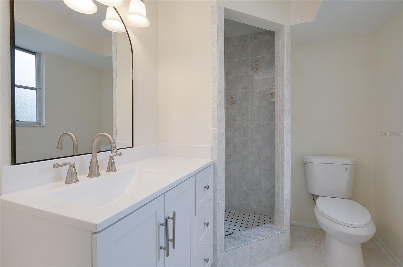 ARTIST ACRES - Residential