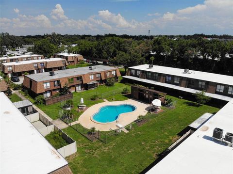 Photo of 1836 N Crystal Lake Drive #95, Lakeland, FL 33801 (MLS # L4954840)