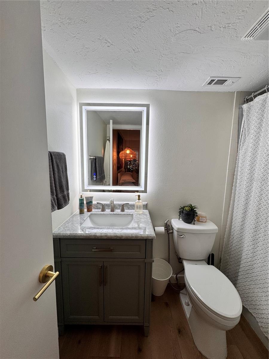 WHITE SANDS VILLAGE - Residential Lease