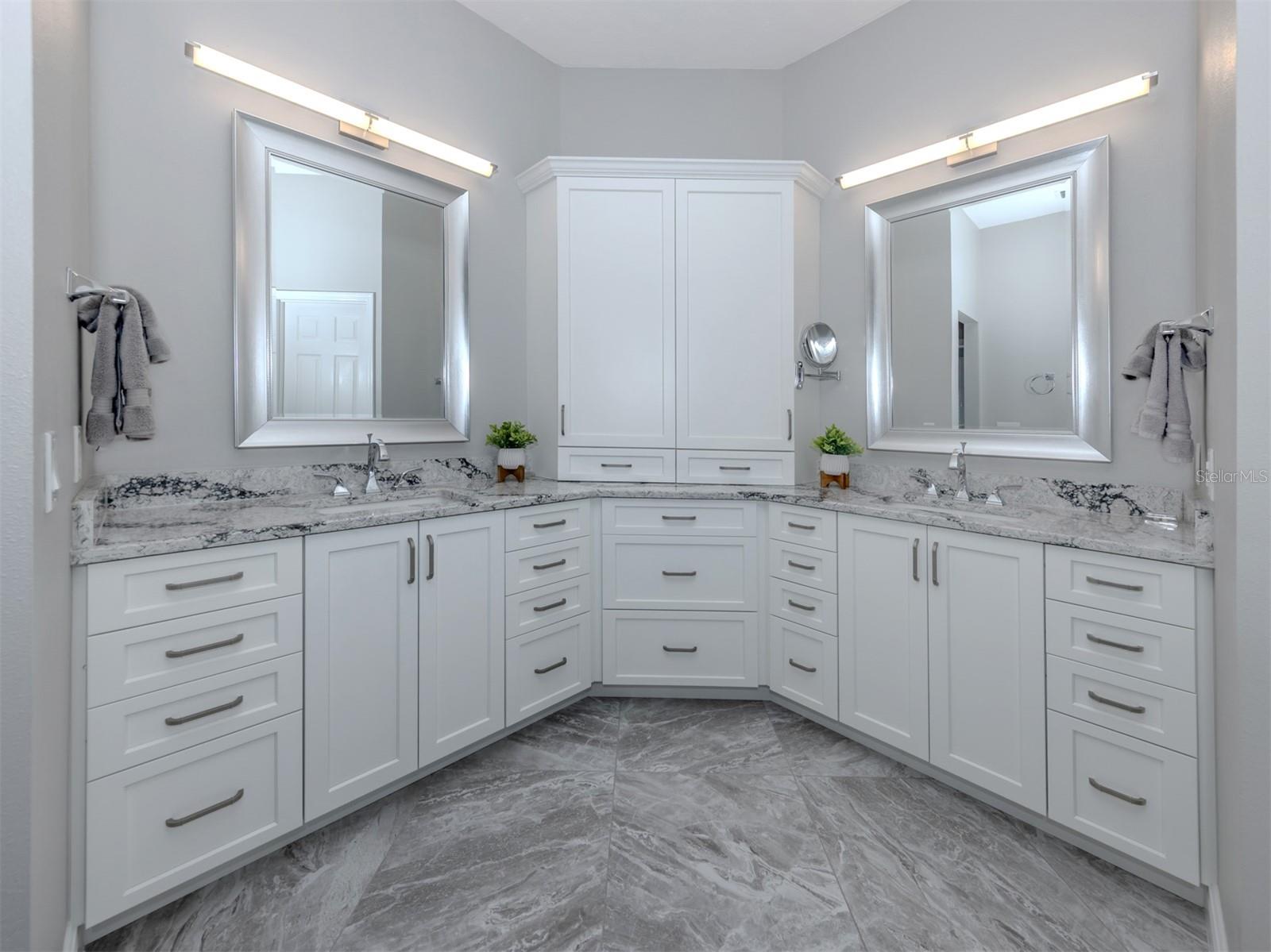 VENICE GOLF & COUNTRY CLUB UNIT 2B - Residential