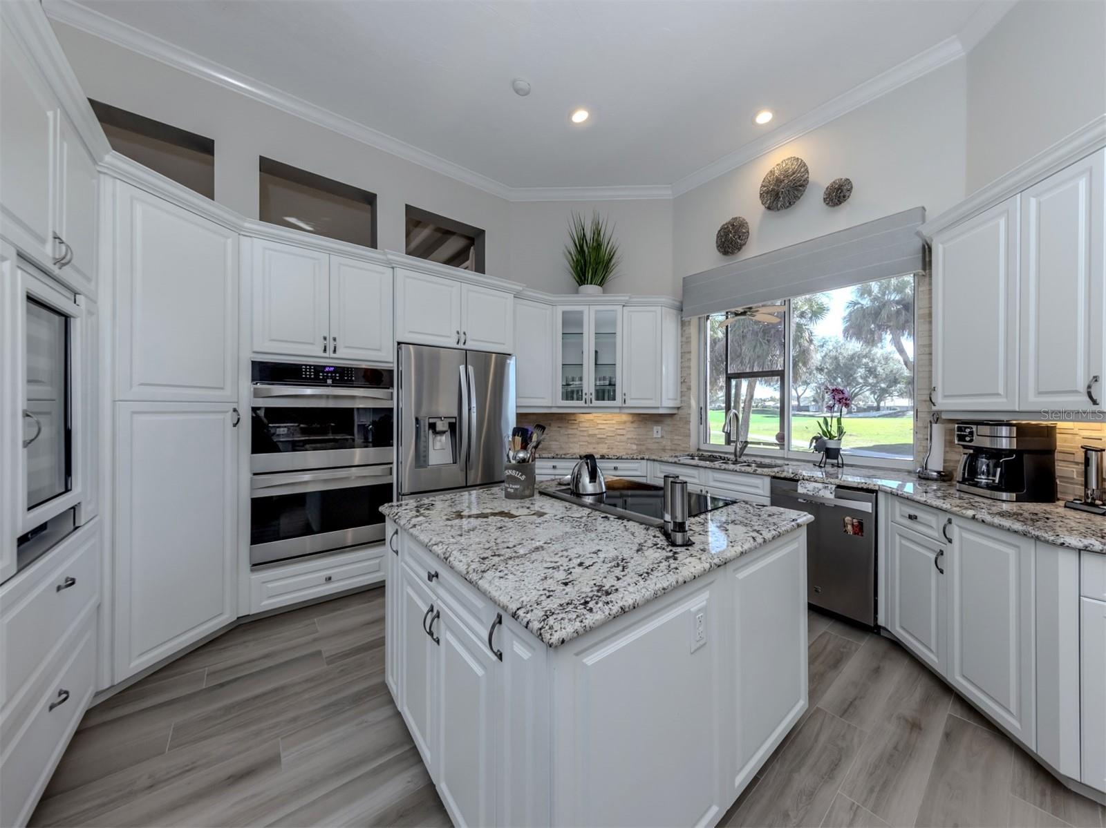 VENICE GOLF & COUNTRY CLUB UNIT 2B - Residential