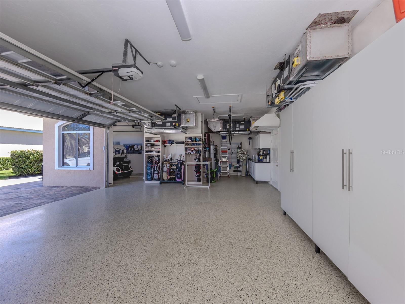 VENICE GOLF & COUNTRY CLUB UNIT 2B - Residential