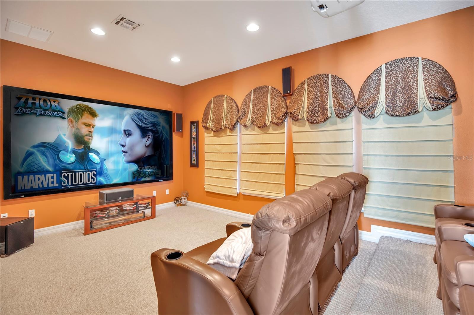 BRISTOL ESTATES - Residential