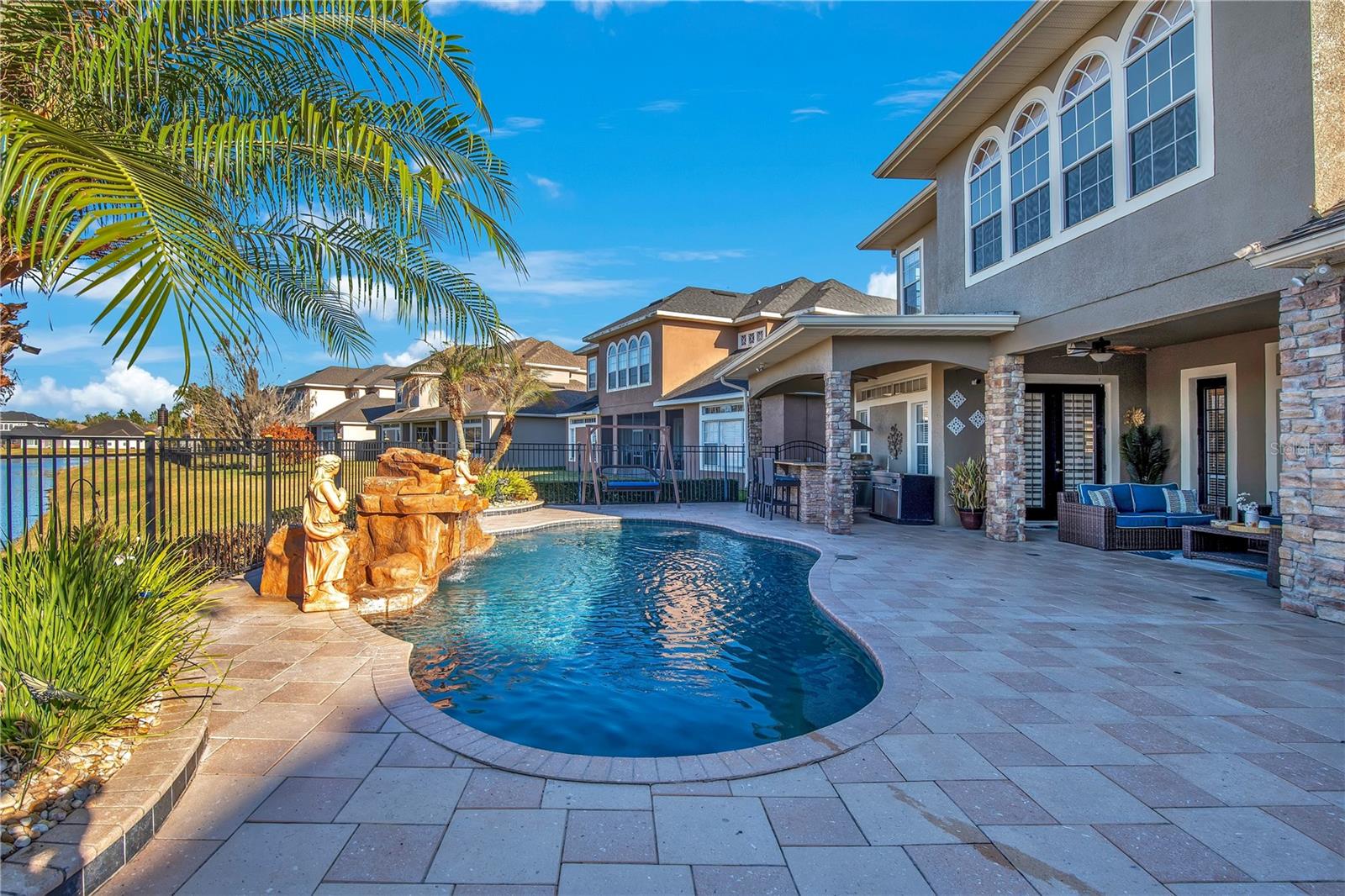 BRISTOL ESTATES - Residential